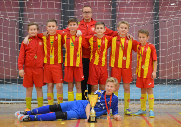 Elva Indoor Cupi võitnud FC Helios Võru kollane meeskond